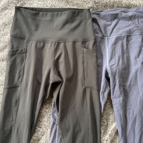 Leggings bundle of 3 size MEDIUM - Picture 2 of 5
